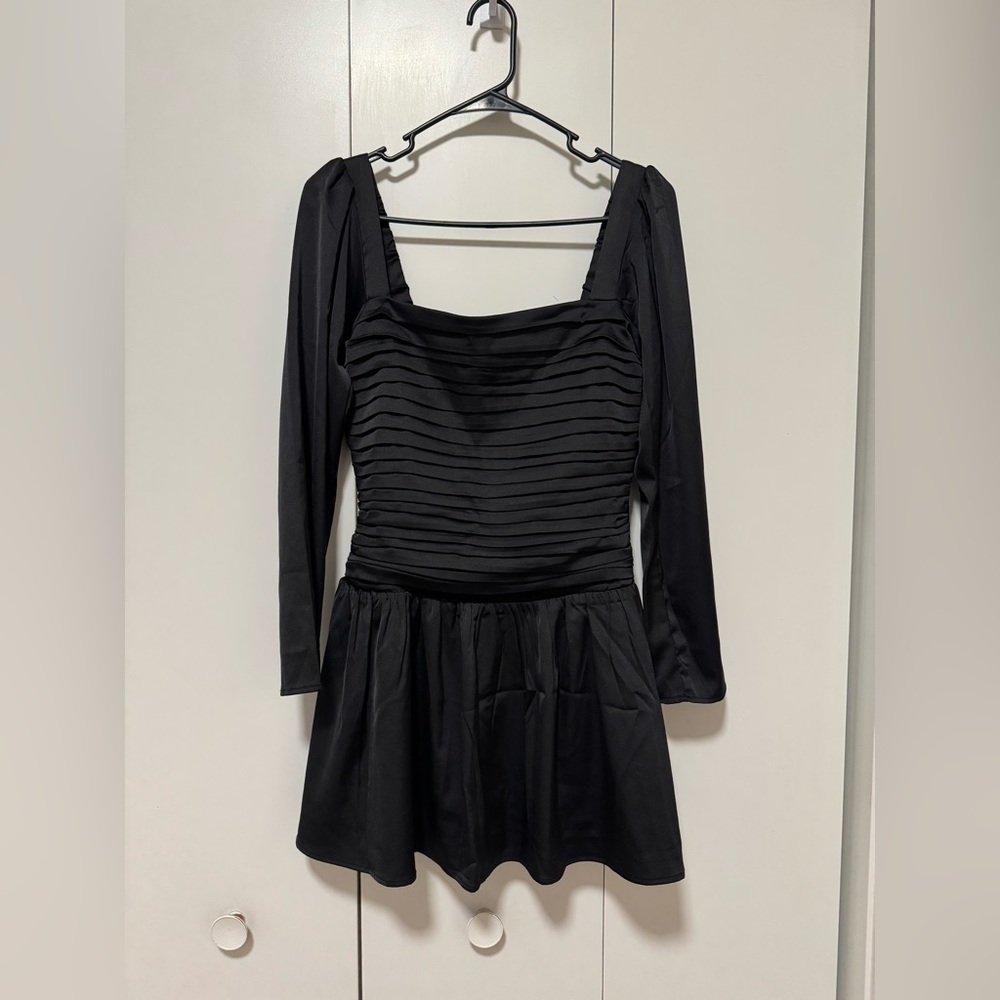 Elegant Black Long Sleeve Dress